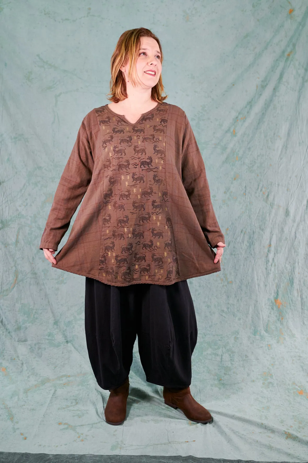 2288 Caravan Camp Tunic-Sparrow -Tigers