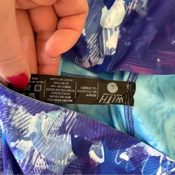 3 pc Peloton WITH blue printed Leggings, Bra, and biker shorts