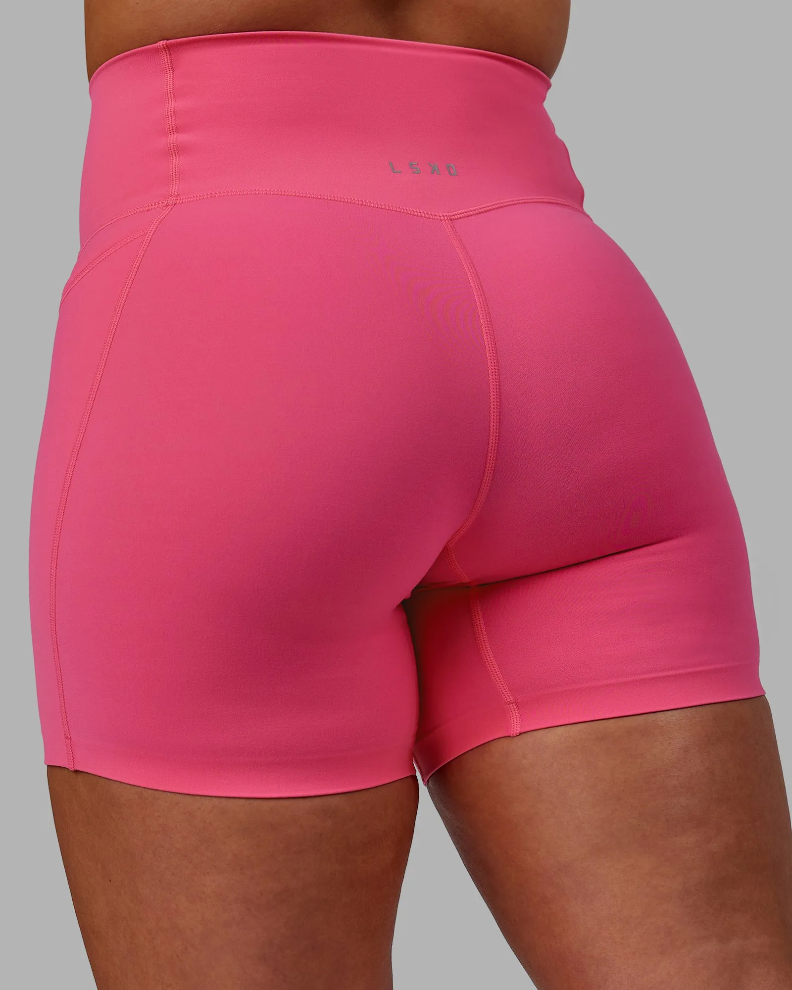 Elixir Mid Short Tight With Pockets - Carmine Rose