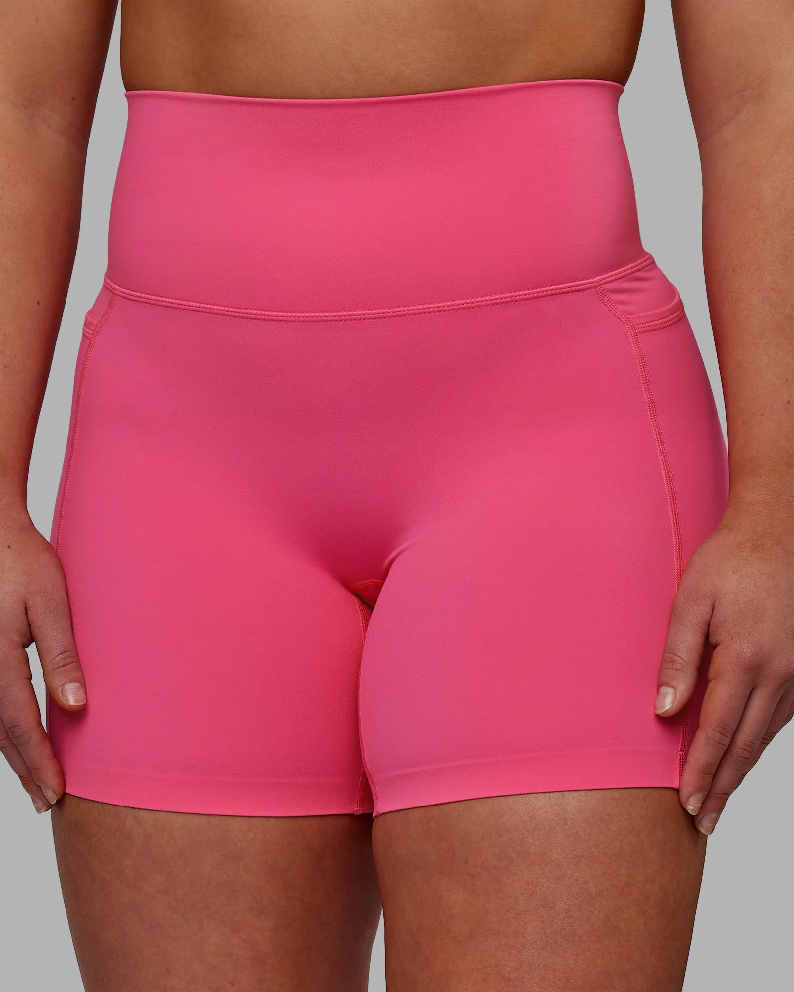 Elixir Mid Short Tight With Pockets - Carmine Rose