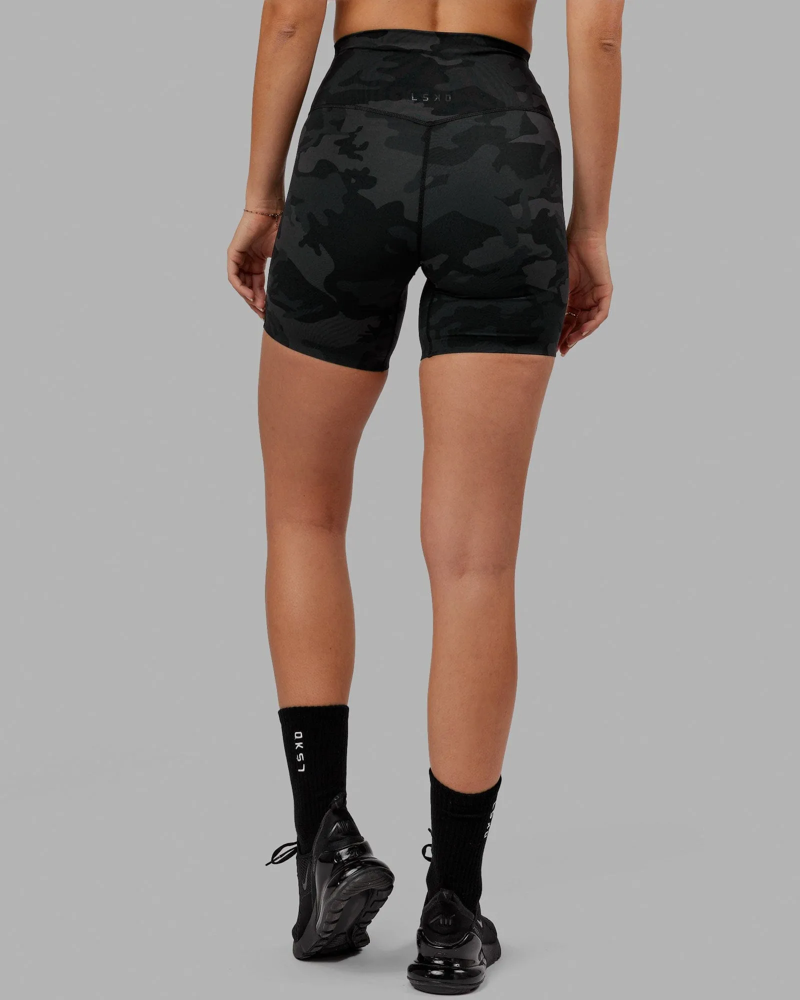 Elixir Mid Short Tights - Black Camo