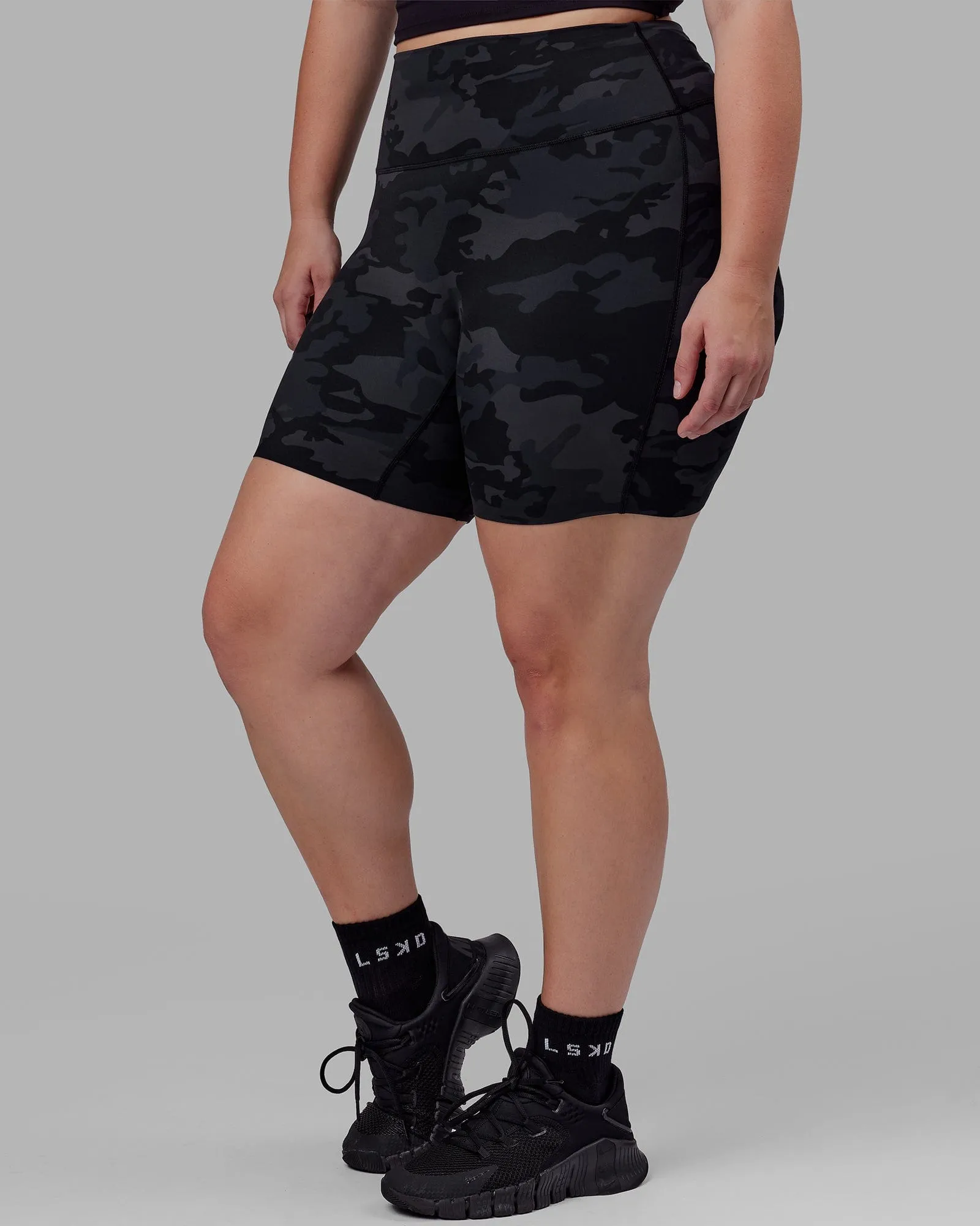 Elixir Mid Short Tights - Black Camo