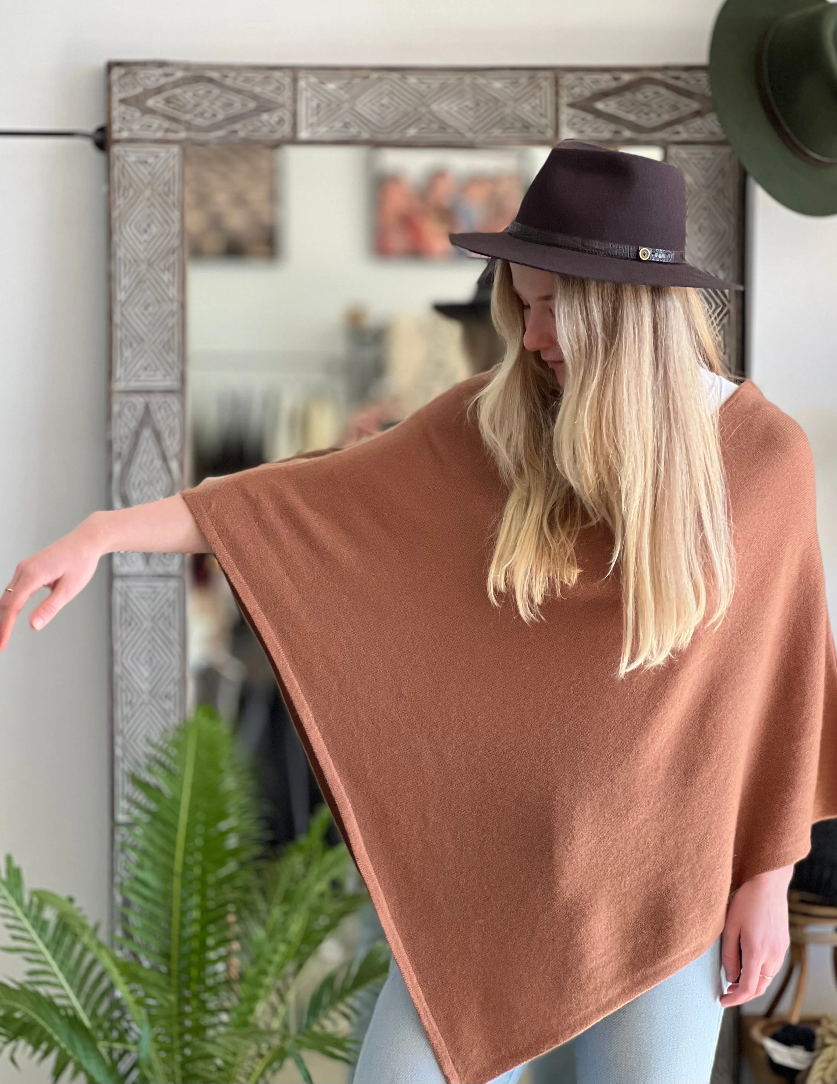 ethik poncho || merino wool || cashmere
