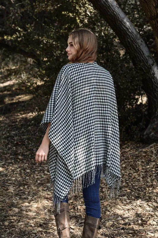Houndstooth Plaid Ruana