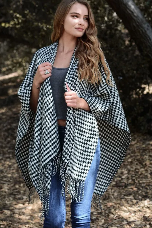 Houndstooth Plaid Ruana
