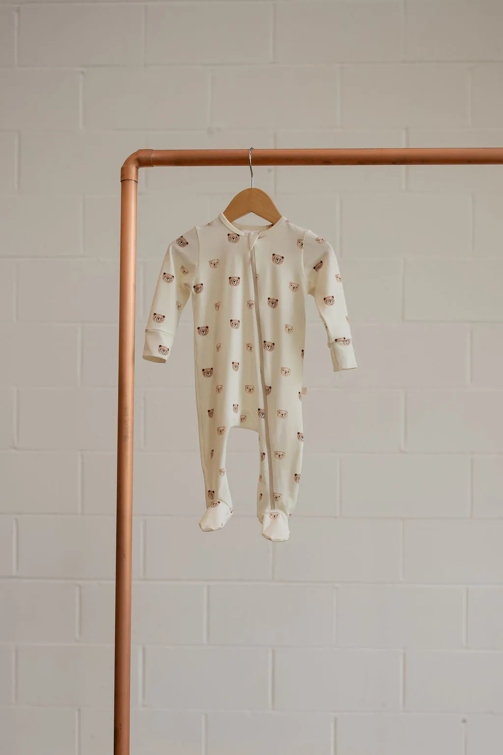 Pre Fall '23: Zipper Sleeper