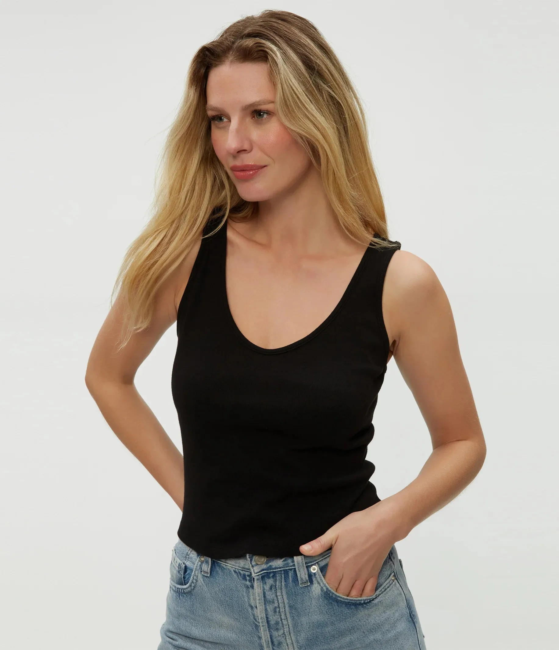 Sloan Tank | Black