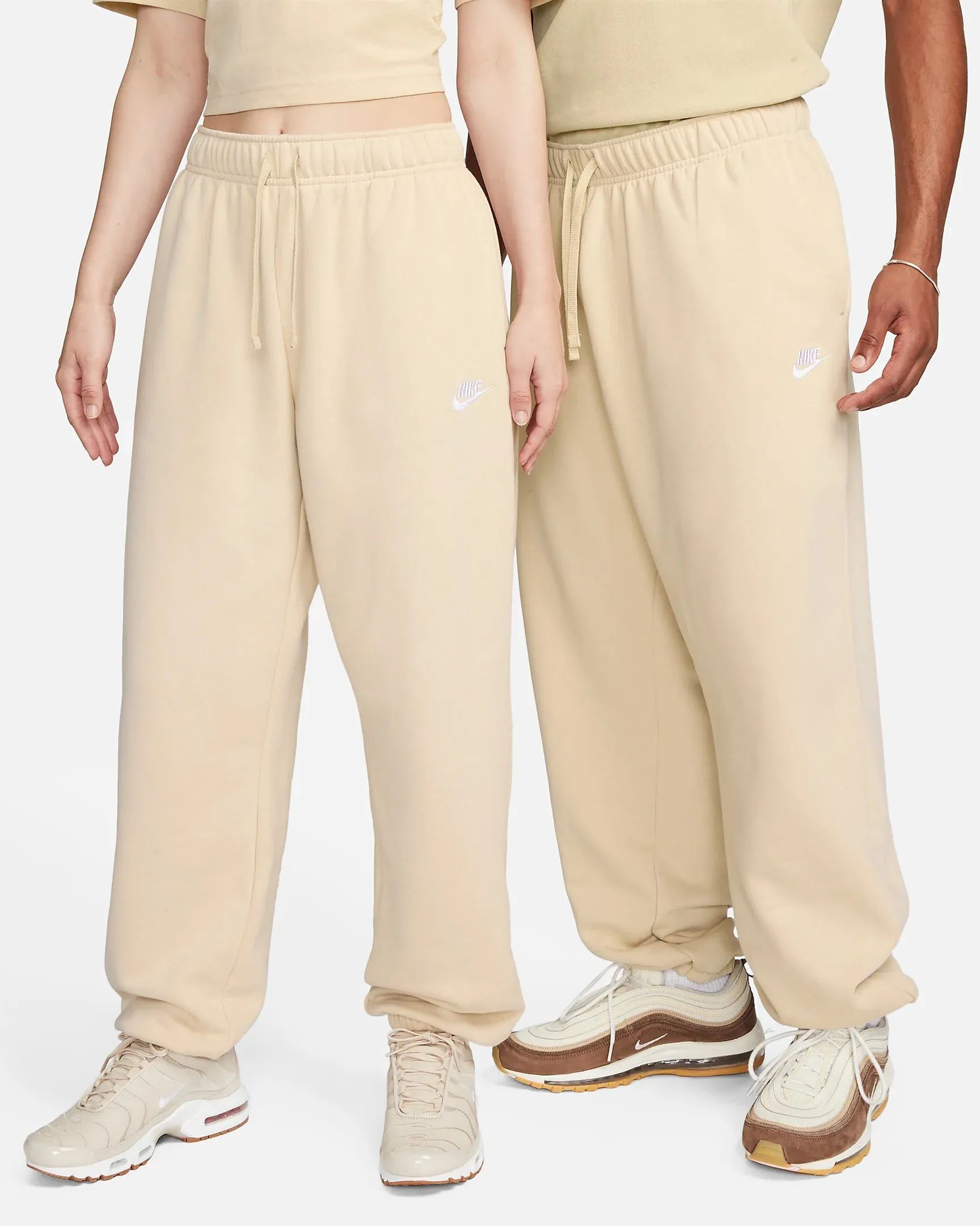 Women's Sportswear Club Fleece Mid-Rise Oversized Sweatpants